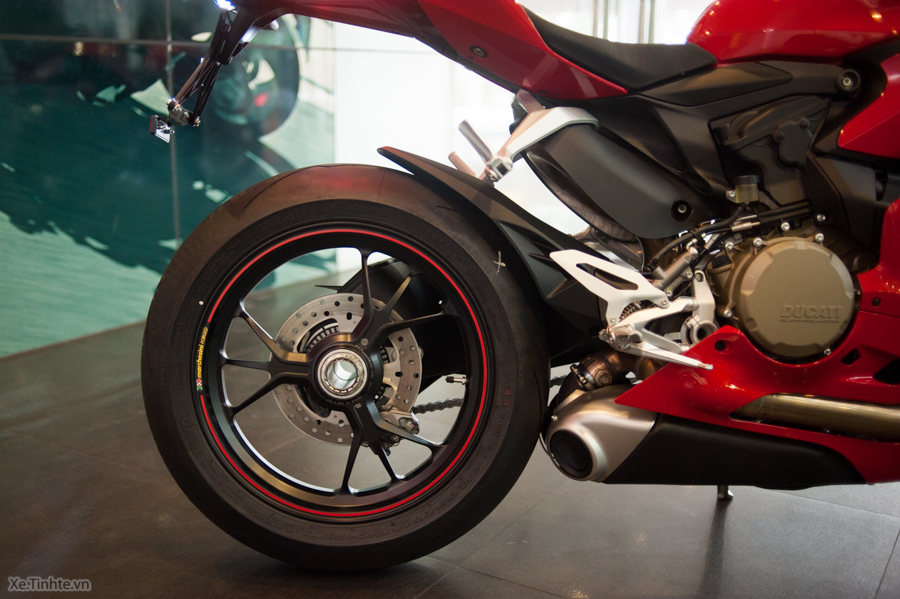 Ducati 1299 Panigale 20152017 Review Specs  Prices  MCN