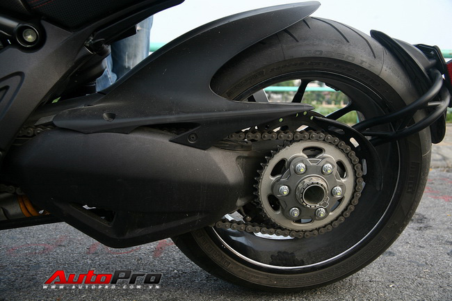 Ducati Diavel Carbon