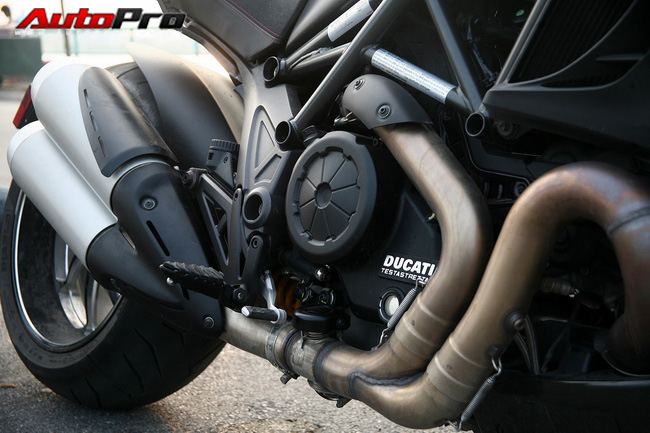 Ducati Diavel Carbon