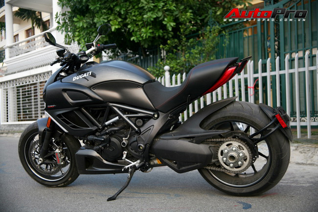 Ducati Diavel Carbon