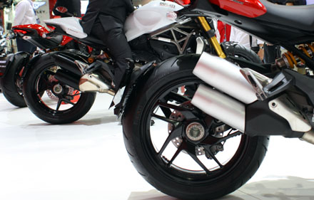 Ducati Monster 1200