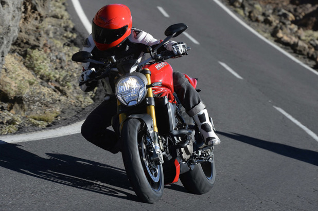 Ducati Monster 1200S