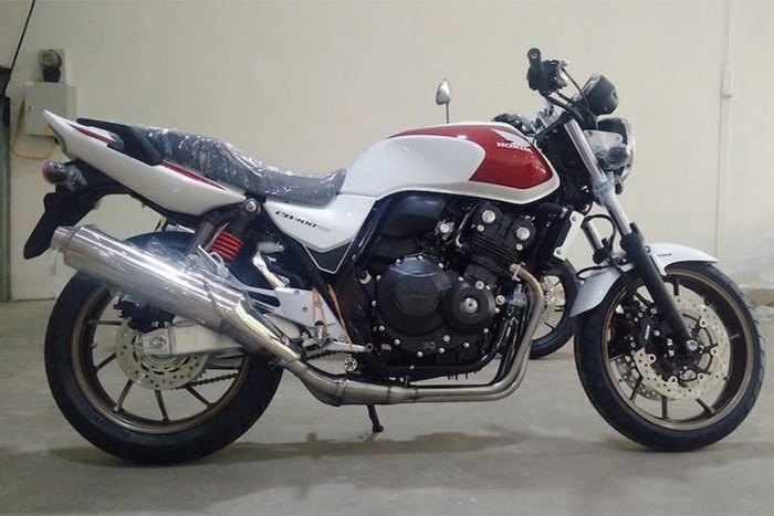 HONDA CB400 2018 (Bản kỷ niệm 25 năm)