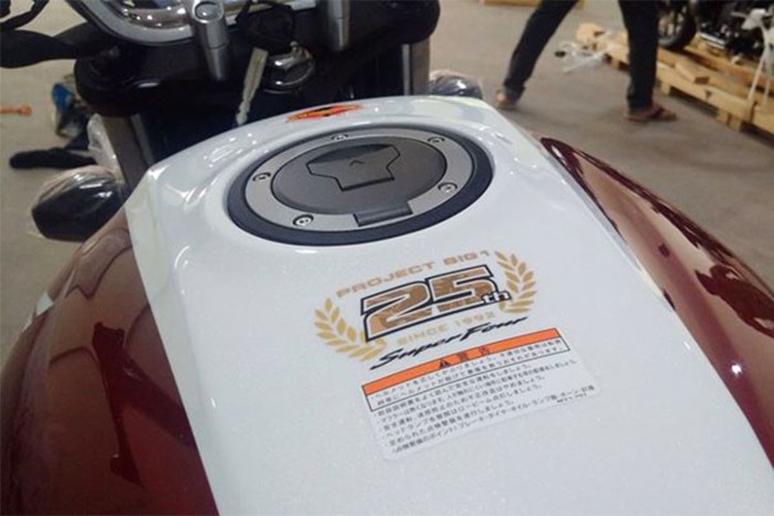 motogiarehondacb40020185.jpg