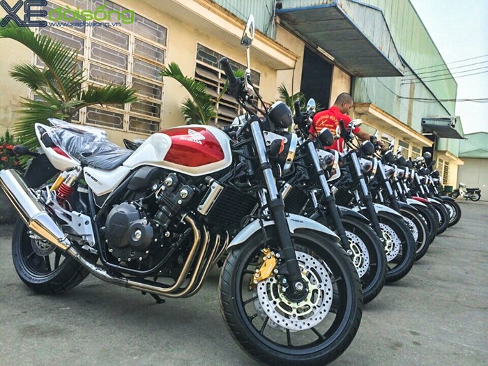 Chia sẻ 95+ cb 400 cũ không thể bỏ qua 28 Honda CB400 đời cũ lột xác với nhiều chi tiết mạ vàng Xe độ