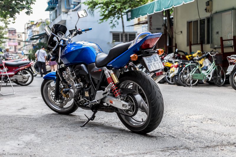 HONDA CB400 SUPER FOUR REVO 2008