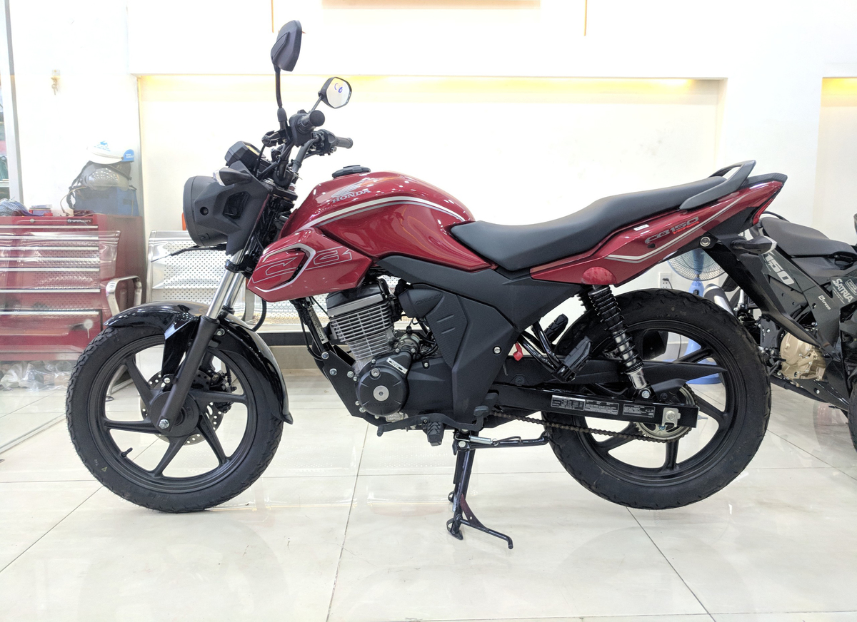 hondaverza150motogiare3.jpg