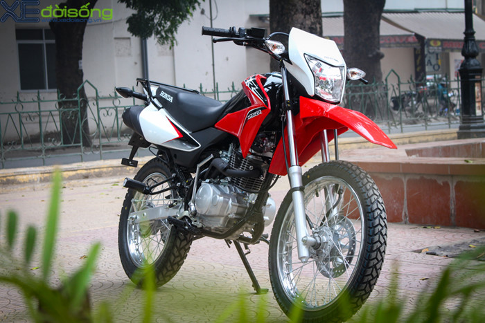 Nên mua Honda XR150 hay Honda CRF150   Moto Racer 41  YouTube
