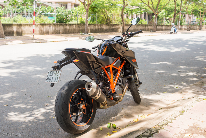 KTM 1290 Super Duke R 2015