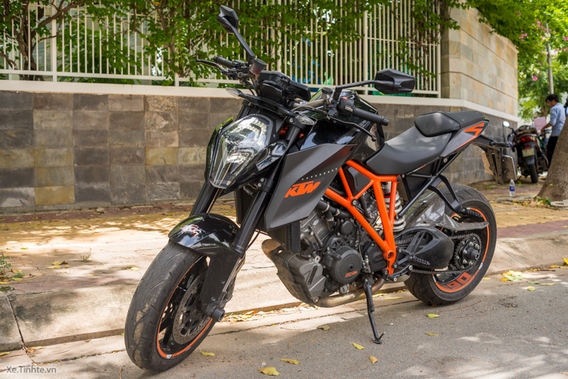 KTM 1290 Super Duke R 2015