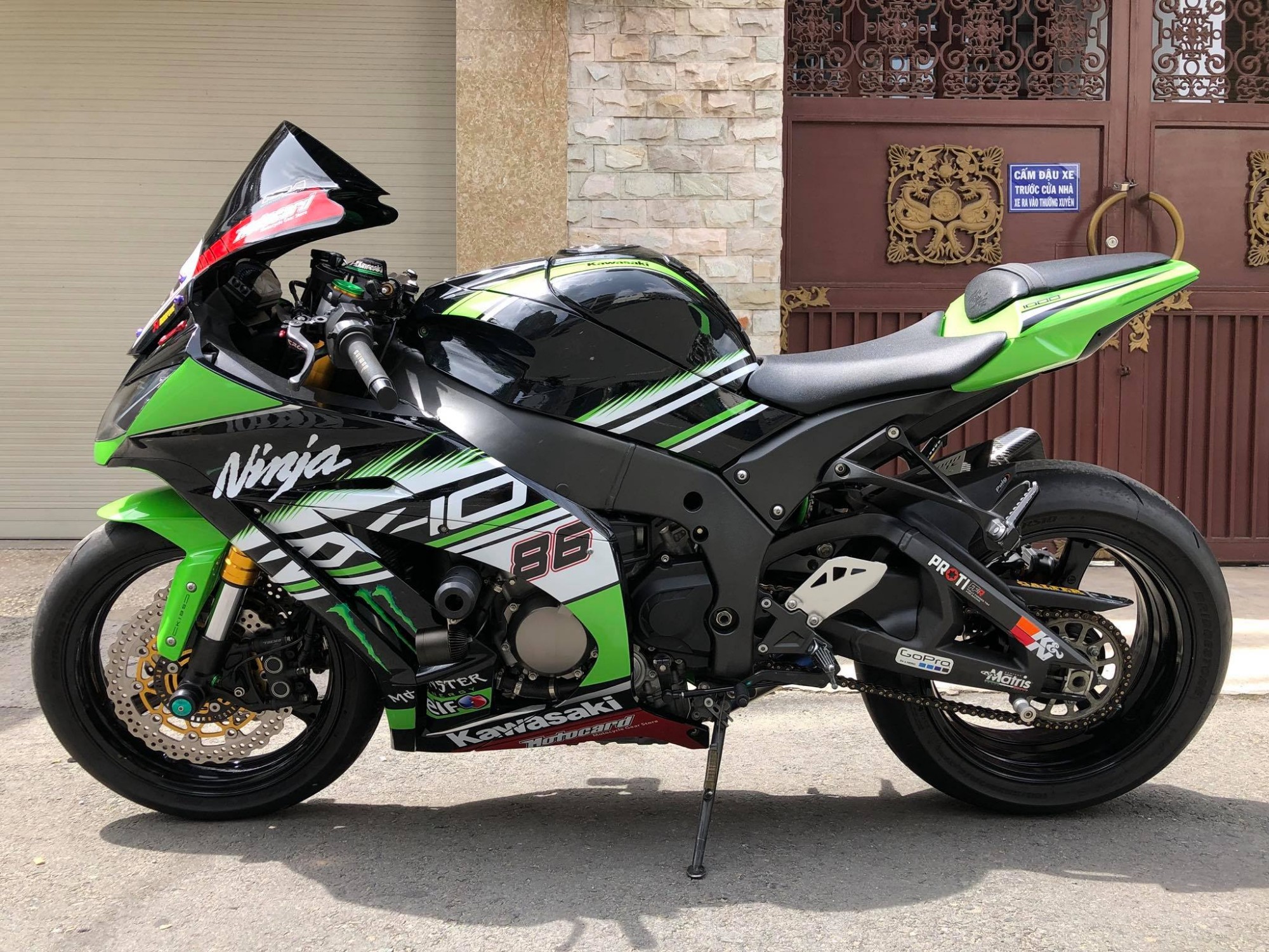 Kawasaki Ninja ZX-10R ABS 2015 - Motogiare.com