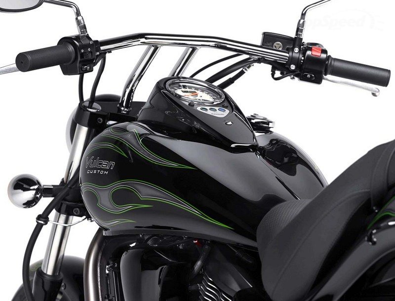 Kawasaki Vulcan 900 Custom 2015