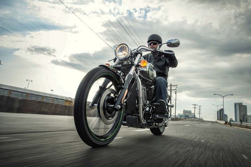 Kawasaki Vulcan 900 Custom 2015