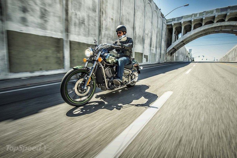 Kawasaki Vulcan 900 Custom 2015