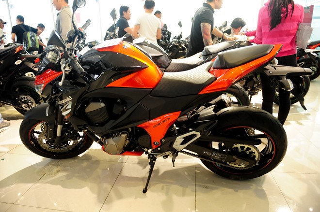 Bán Kawasaki Z800 2015  màu trắng  TP Hồ Chí Minh  Quận 6  Xe máy   Chuyenbanxecom