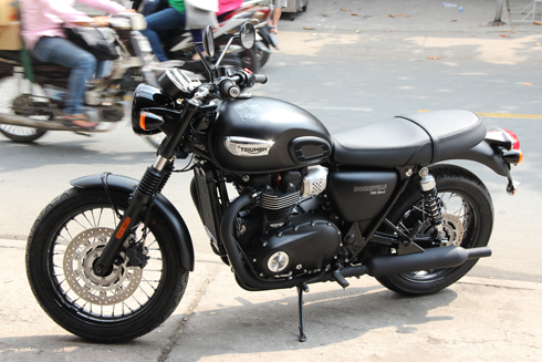 Triumph Bonneville T100 2023 Price Promo March Spec  Reviews