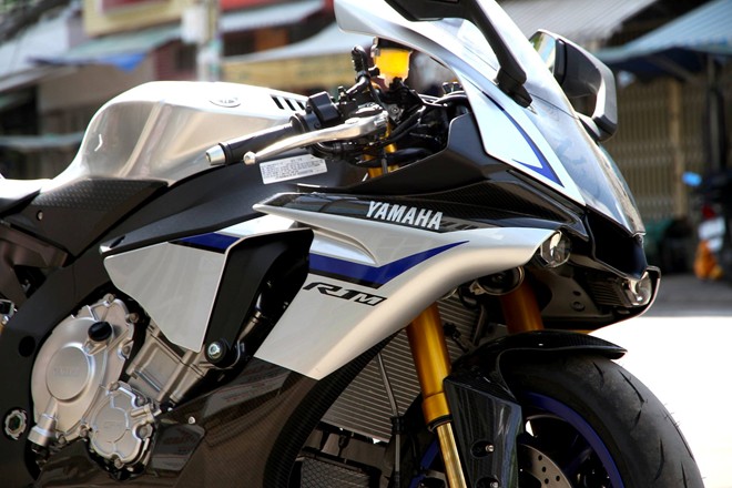 Yamaha R1M