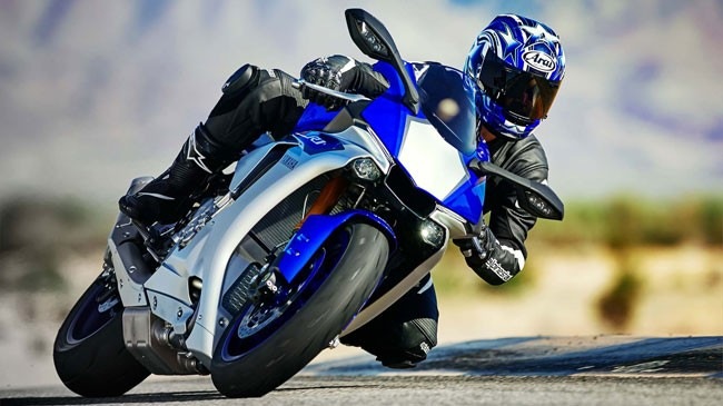 Yamaha R1 2015