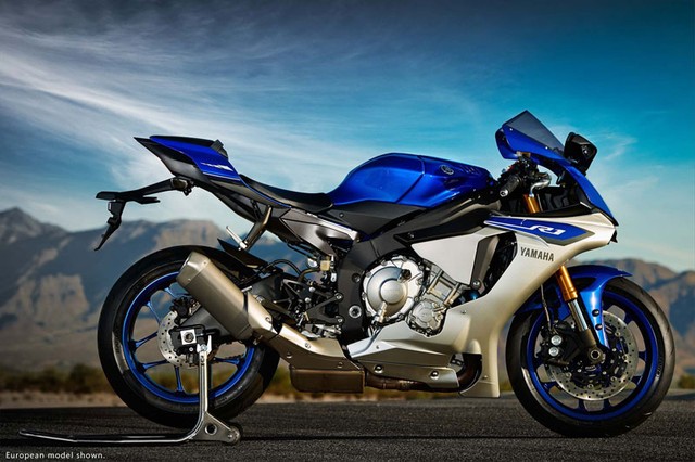 Yamaha R1 2015